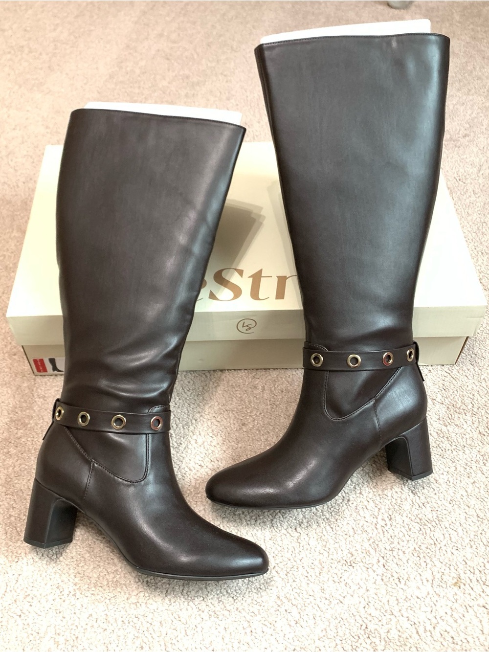 Life Stride Tansy Dark Chocolate Wide Calf Side Zip Tall Boots Women’s Size 8